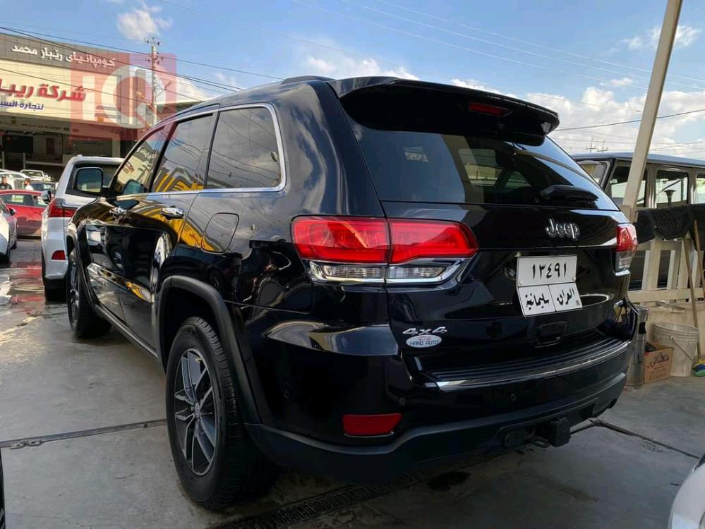 جیپ گراند شیرۆکی